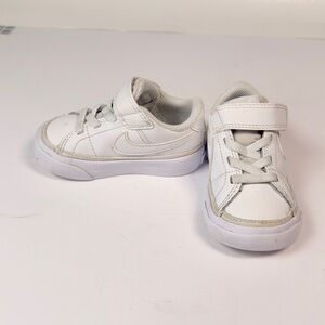 Nike White Toddler Hook-and-Loop Sneakers